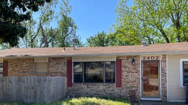 Main picture of 2402 Savannah St