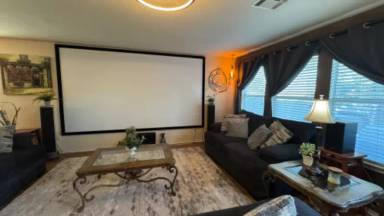 Main picture of 414 Blackman Trl