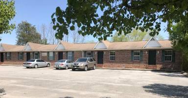 Main picture of 2051 N Willow Ave