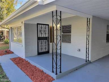 Main picture of 3904 W Walnut St