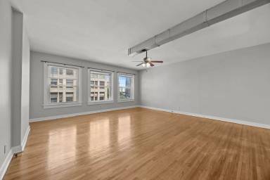 Main picture of 63 E Gay St
