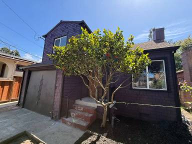 Main picture of 1636 Channing Way