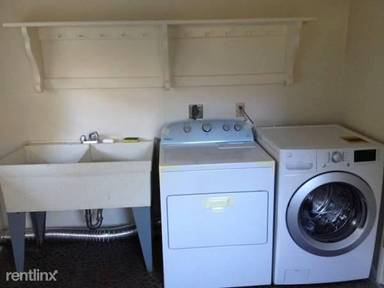 Main picture of 217 Jefferson St