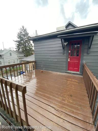 Main picture of 222 Thurman Ave
