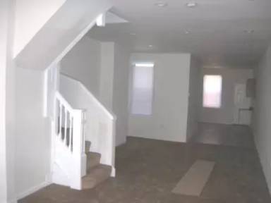 Main picture of 2038 W Fayette St