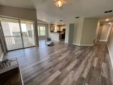 Main picture of 1006 Wood Creek Dr