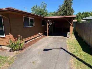 Main picture of 231 Holeman Ave