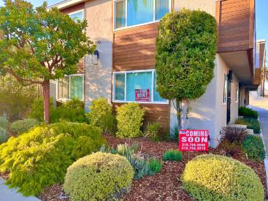 Main picture of 970 W Santa Cruz St