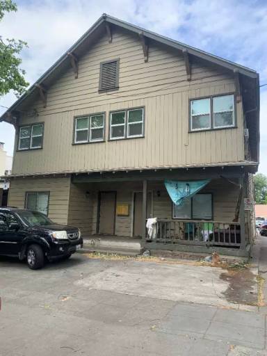 Main picture of 321 Normal Ave