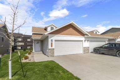 Main picture of 3683 56th St S