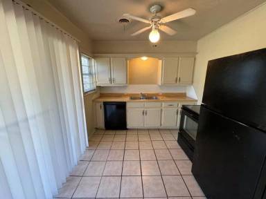Main picture of 3013 Shirley Ln