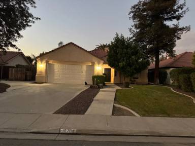 Main picture of 10704 Sunset Canyon Dr