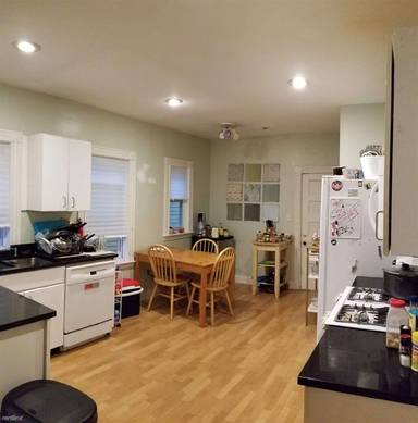 Main picture of 11 Glendale Ave