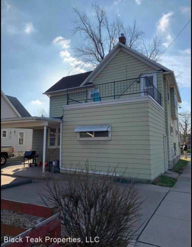 Main picture of 1524 Iowa St