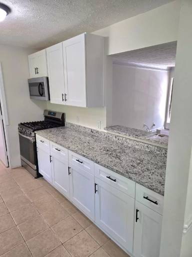 Main picture of 106 Sterling Ct