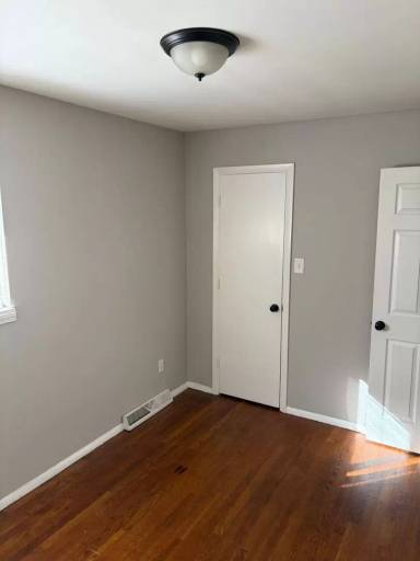 Main picture of 1511 Sylvan Ln