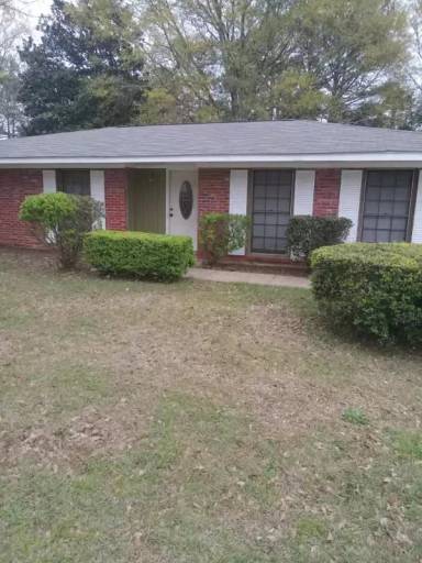Main picture of 1002 E University Dr