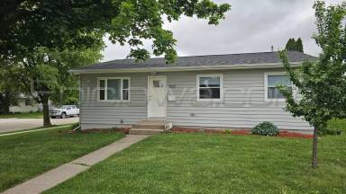 Main picture of 800 Cheyenne Rd NW