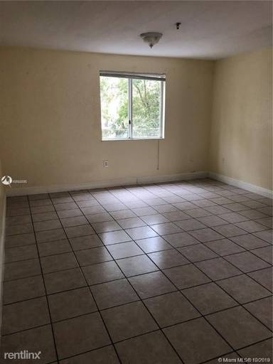 Main picture of 8027 NW 8th St