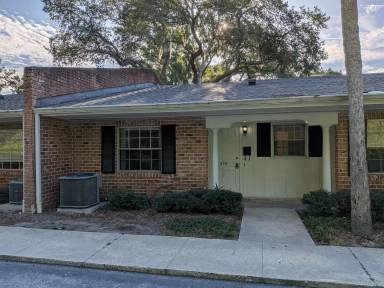 Main picture of 445 Cherrywood Gardens Dr