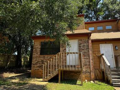 Main picture of 1828 Jackson Bluff Rd