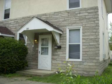 Main picture of 789 Walnut St