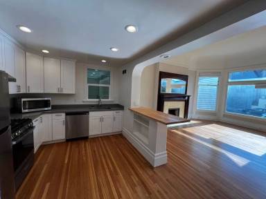 Main picture of 2278 Washington St