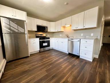 Main picture of 927 Elm St