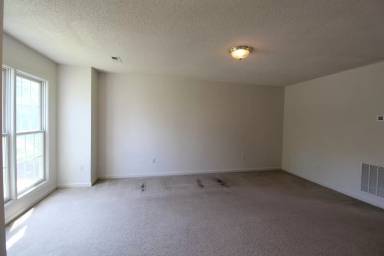 Main picture of 1036 John Hancock Pl