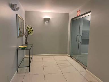 Main picture of 757 N Point St