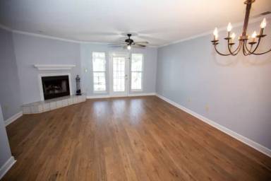 Main picture of 115 Reynolds Ave
