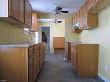 Main picture of 4697 Kingston St