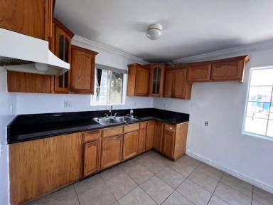 Main picture of 9302 S Central Ave
