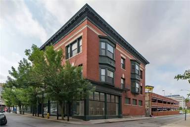 Main picture of 225 Weybosset St