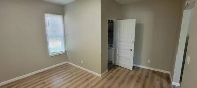 Main picture of 836 N Larch St