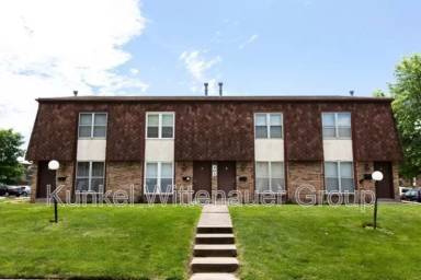 Main picture of 201 W Wesley Dr