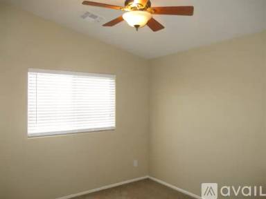 Main picture of 15826 W Diamond St