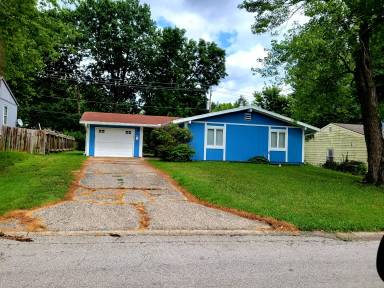 Main picture of 9305-09 Stark Ave