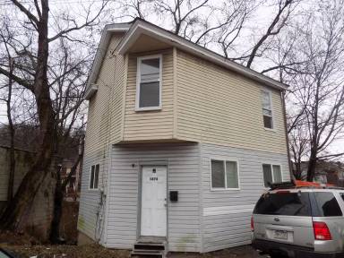 Main picture of 1674 Laketon Rd