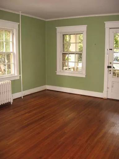 Main picture of 432 3rd St NE