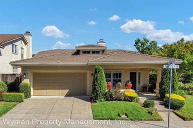 Main picture of 24 Firefly Ln