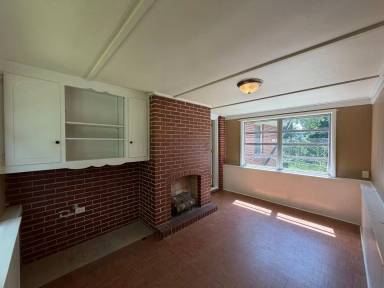 Main picture of 1332 Champaign Ave