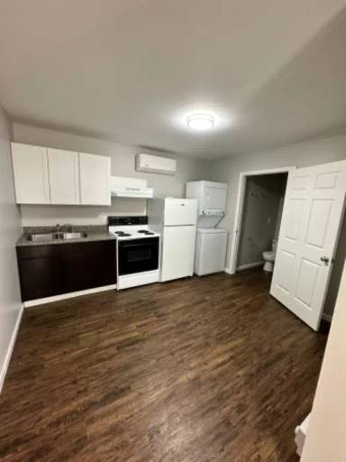 Main picture of 215 N Harrisburg Ave