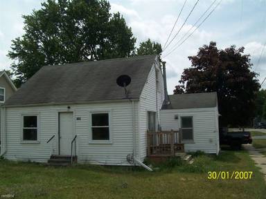 Main picture of 2098 Brady Ave