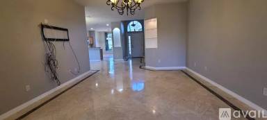 Main picture of 825 Wingate Trl