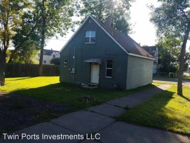 Main picture of 2431 W 1st St