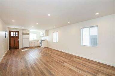 Main picture of 415 Commercial Ave