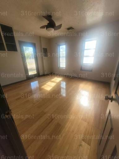 Main picture of 508 E 8th St
