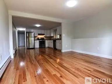 Main picture of 7 Loomis St