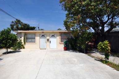 Main picture of 2327 Avenue E